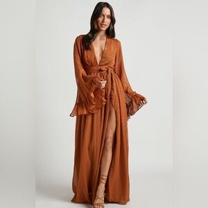 NWT,SHOWPO.,DANGEROUS WOMAN MAXI DRESS - PLUNGE THIGH SPLIT DRESS IN RUST,SIZE 6